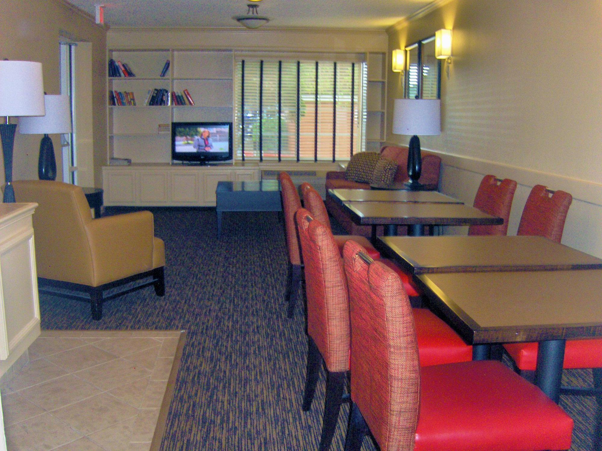 Extended Stay America Suites - Atlanta - Marietta - Powers Ferry Rd Sandy Springs Exterior foto